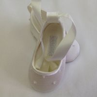 Ballerina Shoes with Pearl Beads